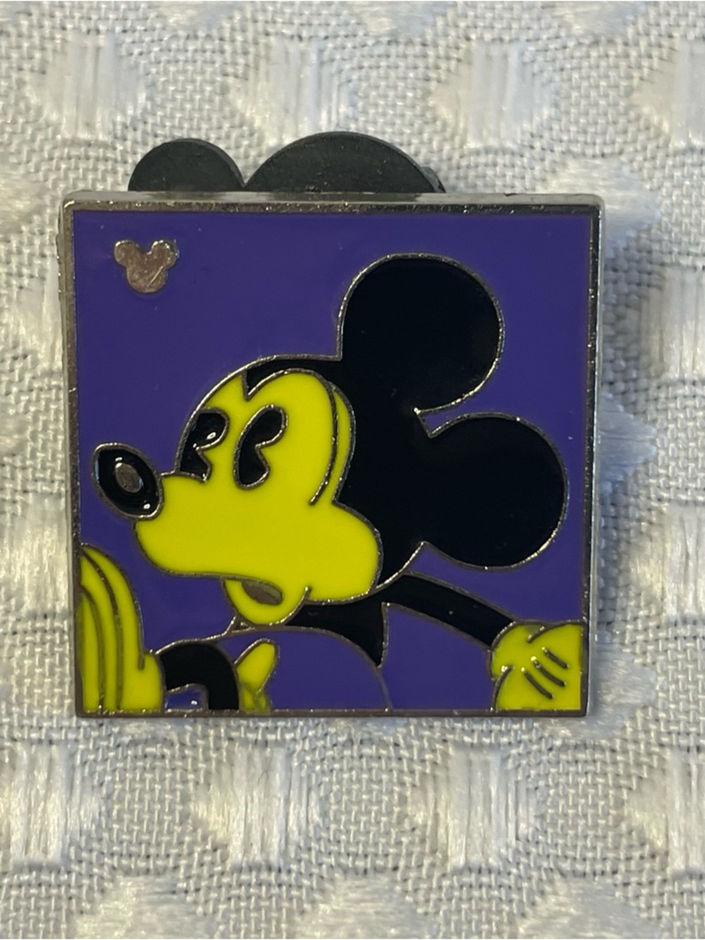 Disney 2010 Hidden Mickey Pin - Mickey Mouse Pop‎ Art Square Excellent  #661